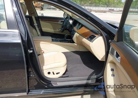 2016 Hyundai Genesis 3.8 z USA, uszkodzony, nr VIN KMHGN4JE4GU135157